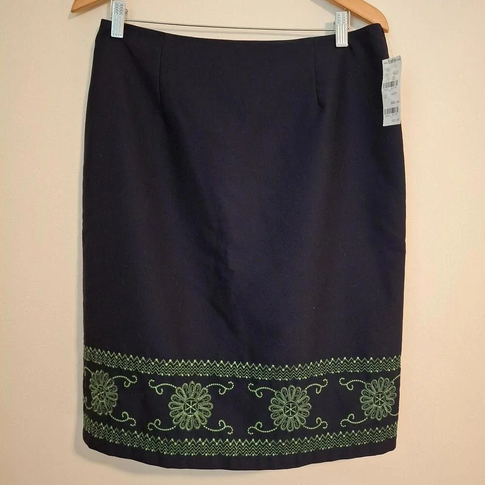 B. Moss Women Size 10 Pencil Skirt‎ Navy Blue Embroidered Floral Hem BM1585